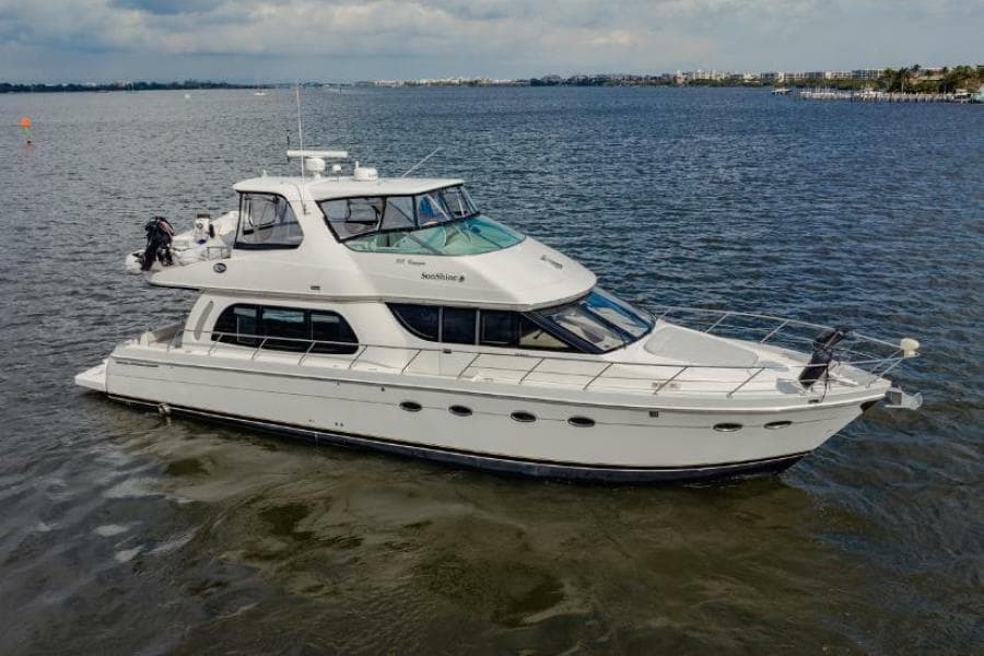 2004 Carver 56 Voyager