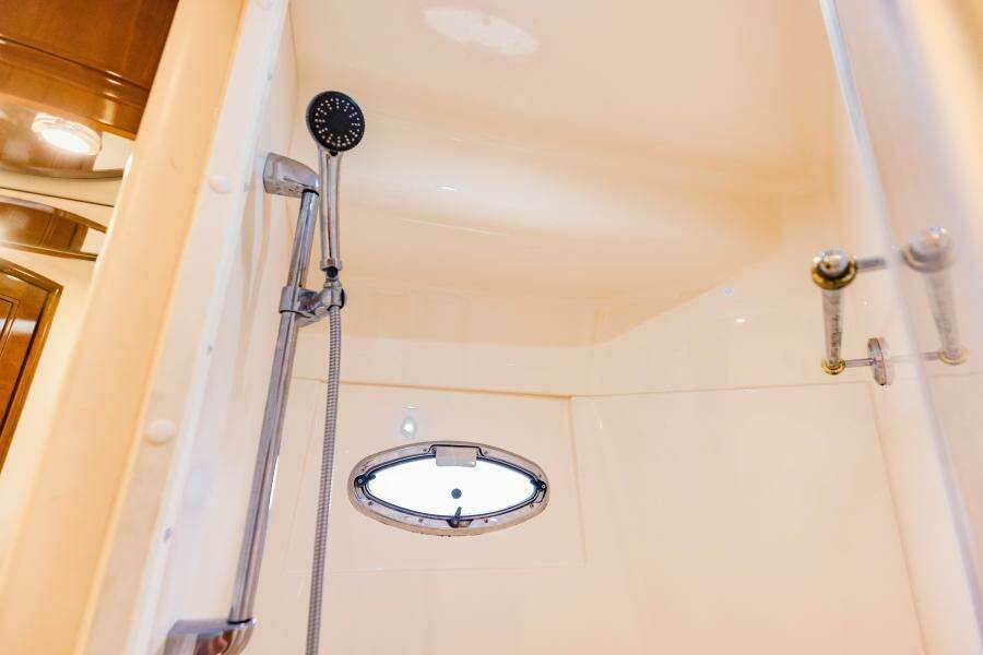 2004 Carver 56 Voyager Sonshine