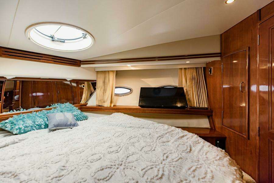 2004 Carver 56 Voyager Sonshine