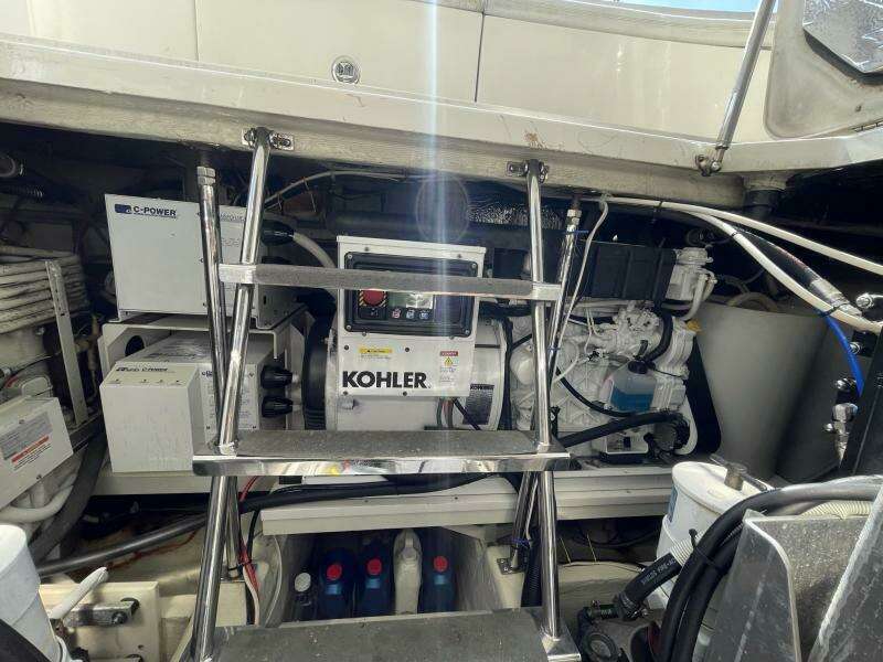 2004 Carver 56 Voyager Sonshine