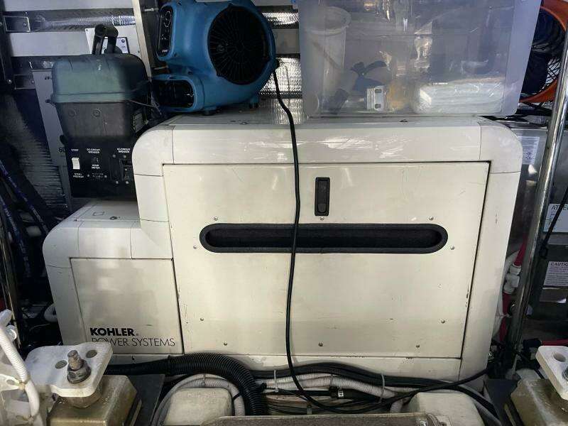 2004 Carver 56 Voyager Sonshine