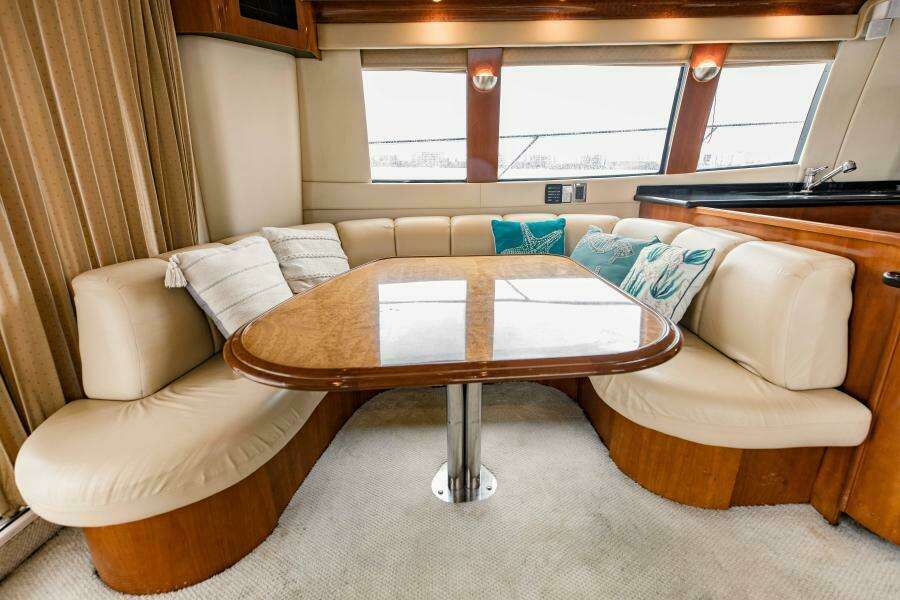 2004 Carver 56 Voyager Sonshine