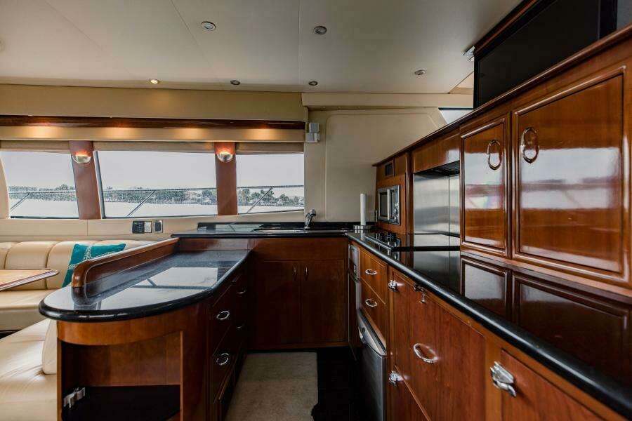 2004 Carver 56 Voyager Sonshine