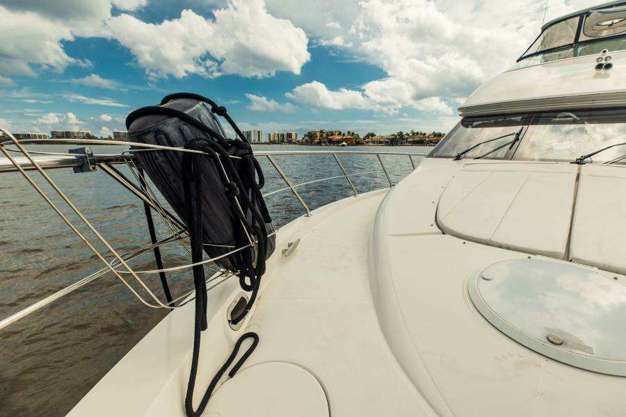 2004 Carver 56 Voyager Sonshine