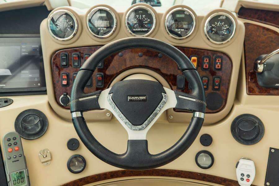 2004 Carver 56 Voyager Sonshine