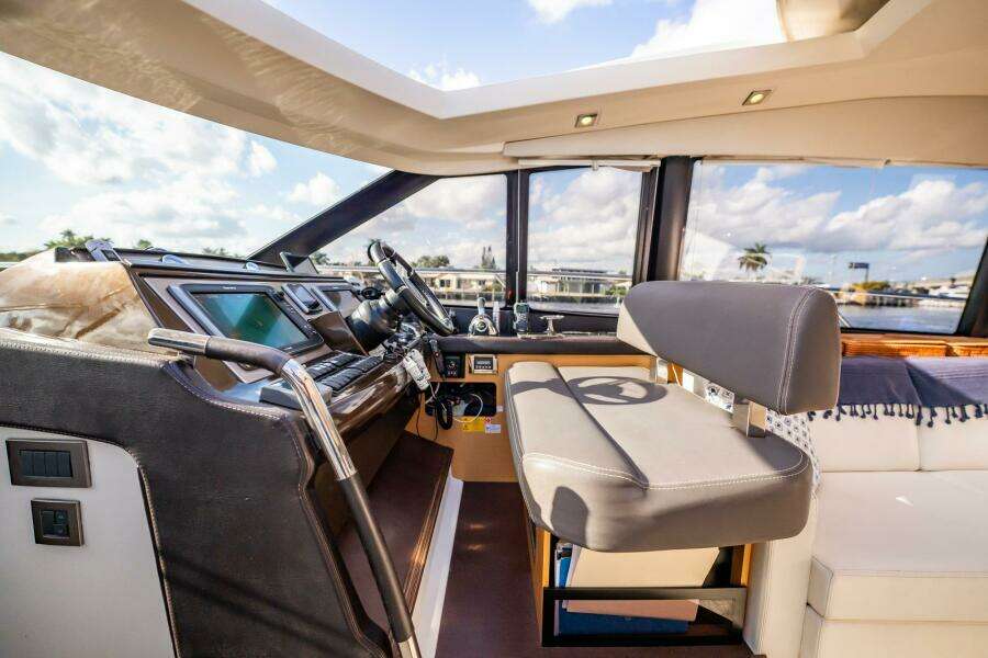 2013 Prestige 500 S