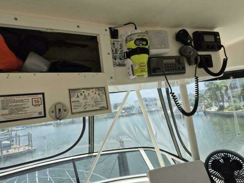 2002 Silverton 38 Convertible