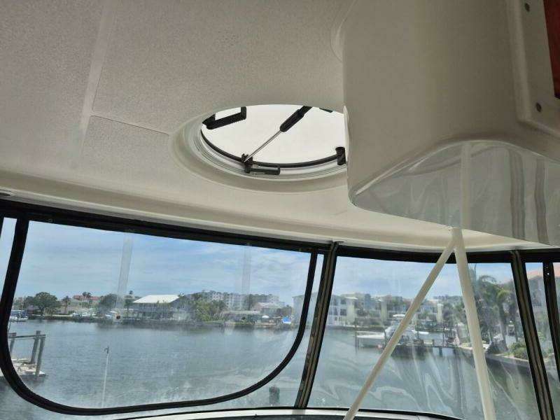 2002 Silverton 38 Convertible