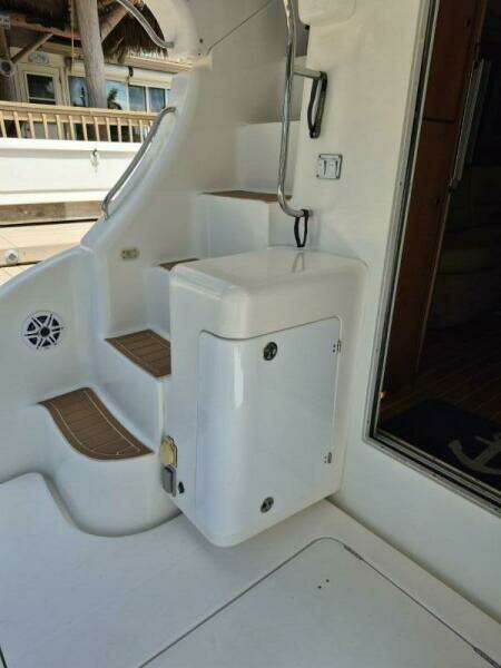 2002 Silverton 38 Convertible