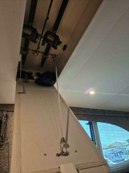 2002 Silverton 38 Convertible