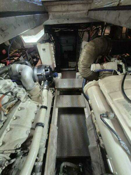 2002 Silverton 38 Convertible