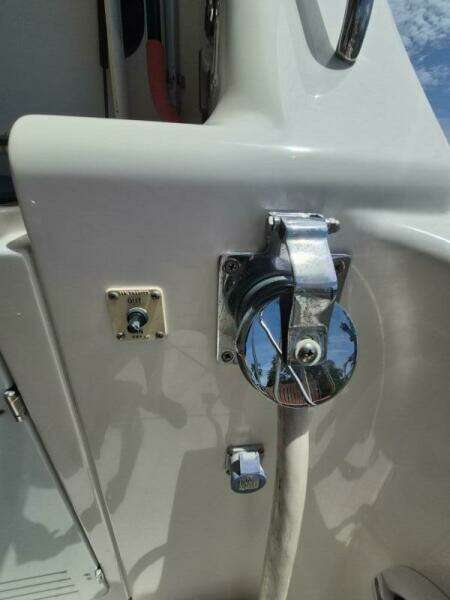 2002 Silverton 38 Convertible