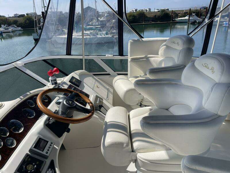 2000 Sea Ray 400 Sedan Bridge