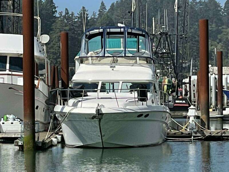 2000 Sea Ray 400 Sedan Bridge