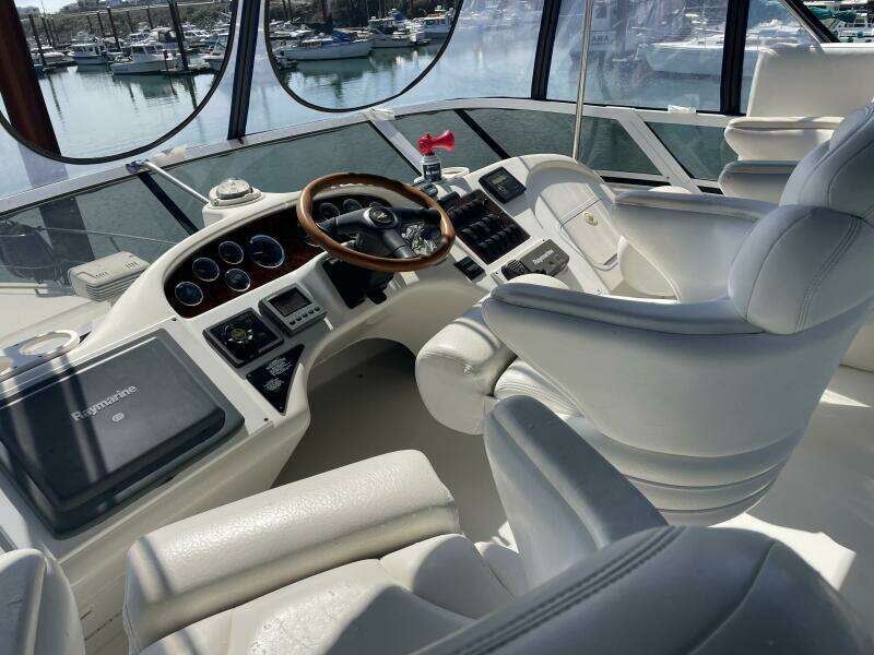 2000 Sea Ray 400 Sedan Bridge