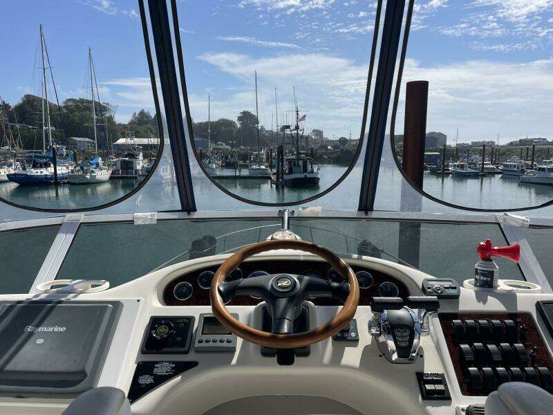 2000 Sea Ray 400 Sedan Bridge