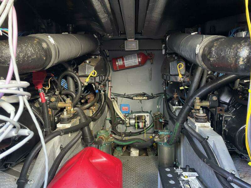 2000 Sea Ray 400 Sedan Bridge