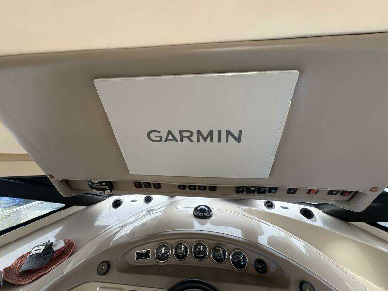 2004 Carver 56 Voyager