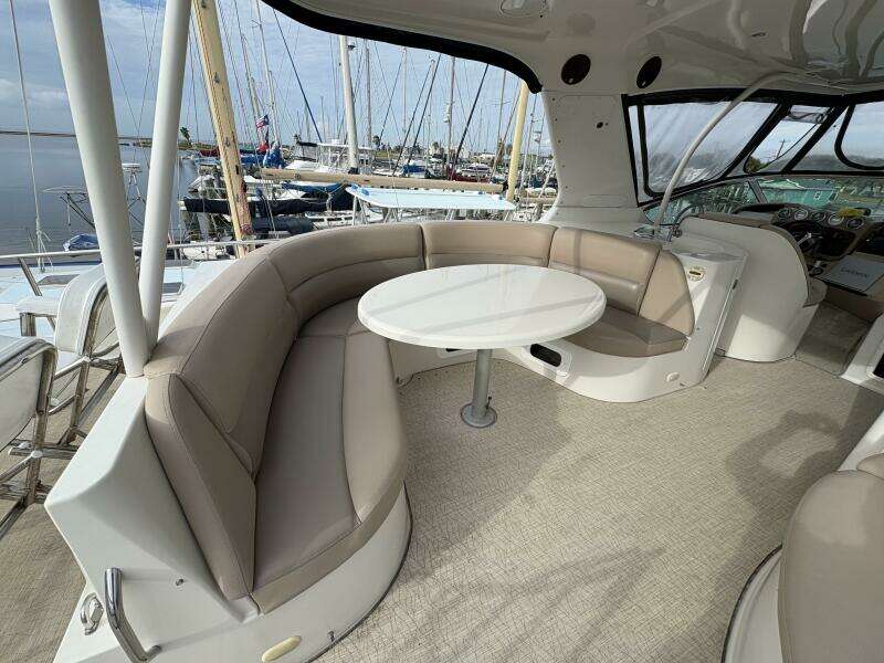 2004 Carver 56 Voyager