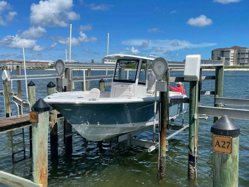 2021 Sea Hunt 265 SE