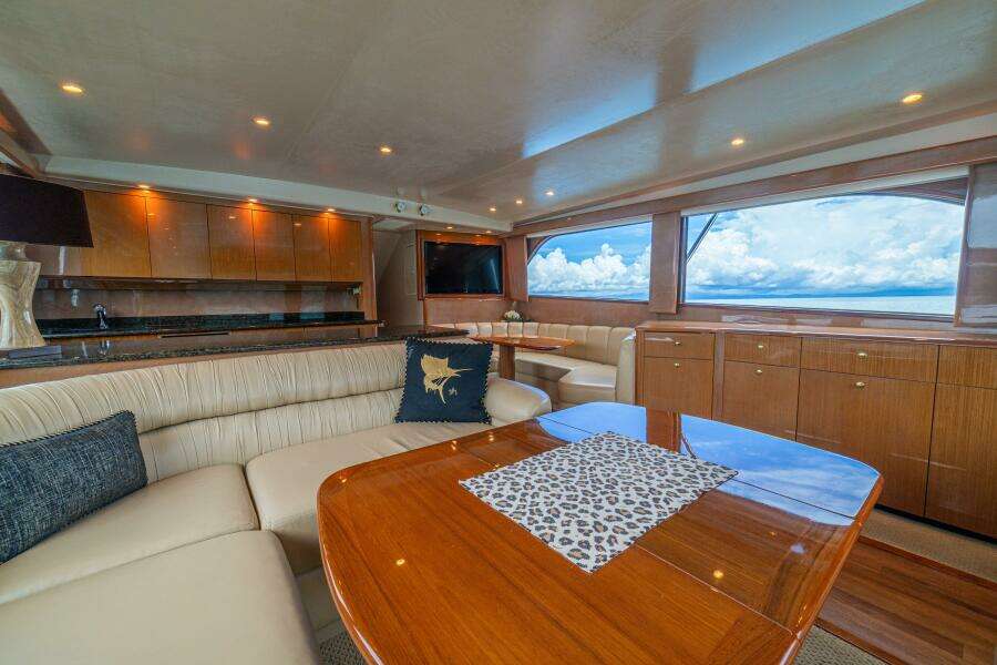 2004 Viking 61 Convertible "Mariah Jean"