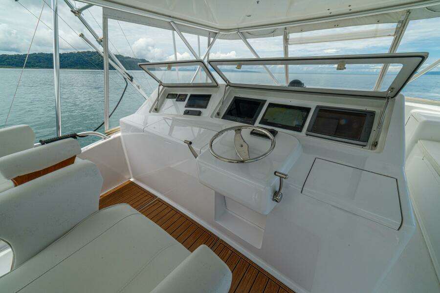 2004 Viking 61 Convertible "Mariah Jean"