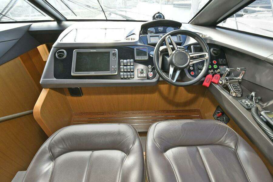 2016 Princess 52 Flybridge