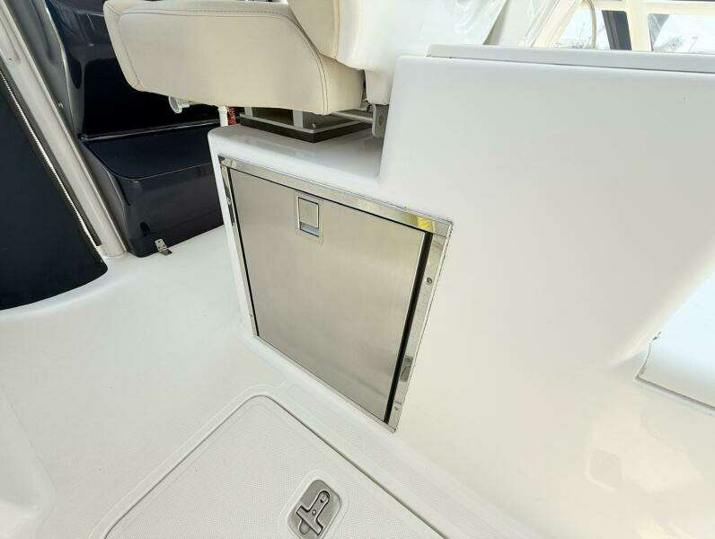 2015 Pursuit ST 310 Sport Tender