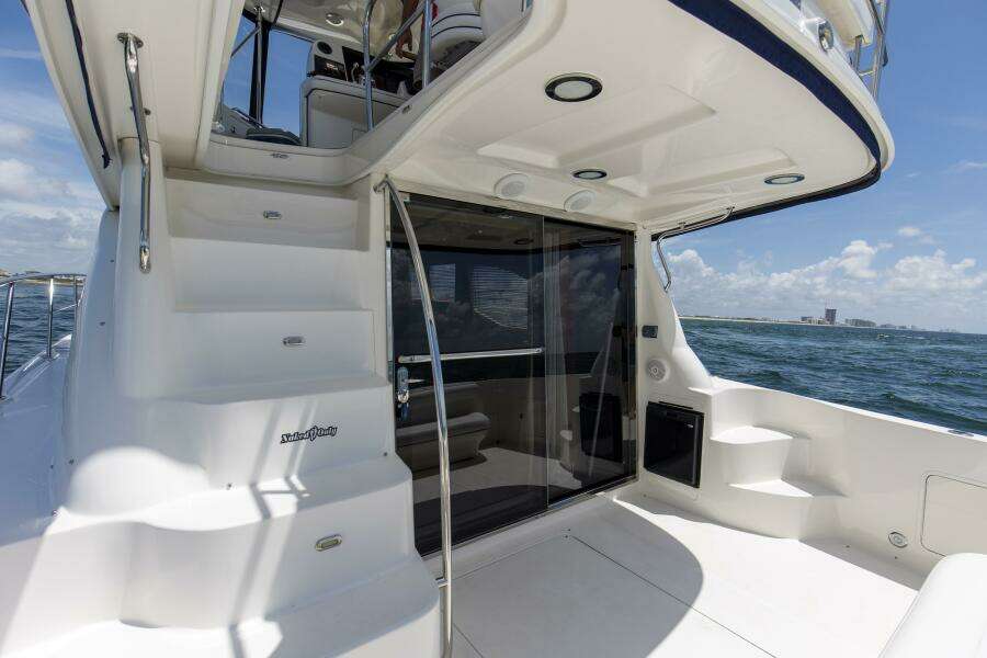 2007 52 Sea Ray Sedan Bridge Reel Destiny Cockpit