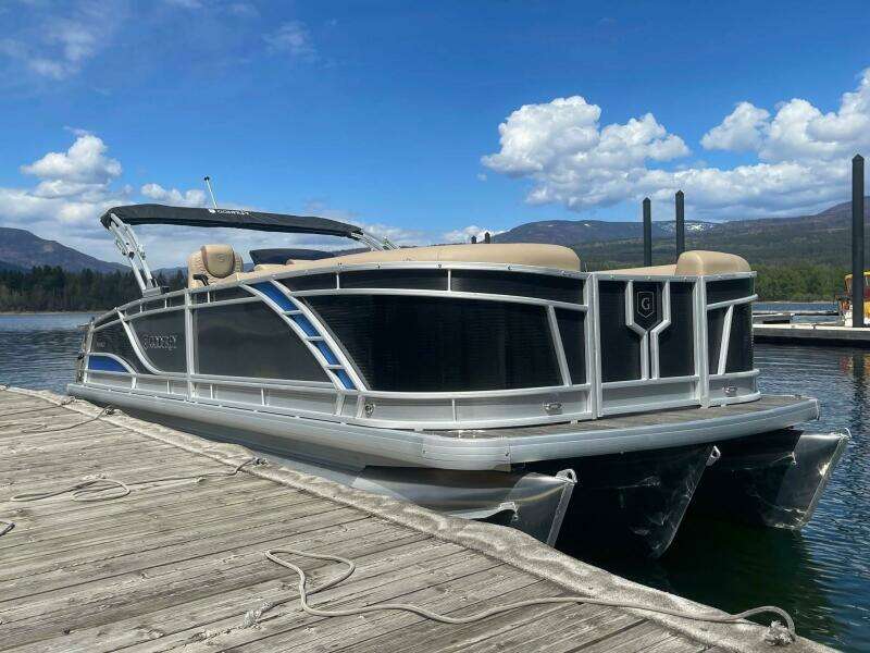 2024 Godfrey MC 235 DFL GTP