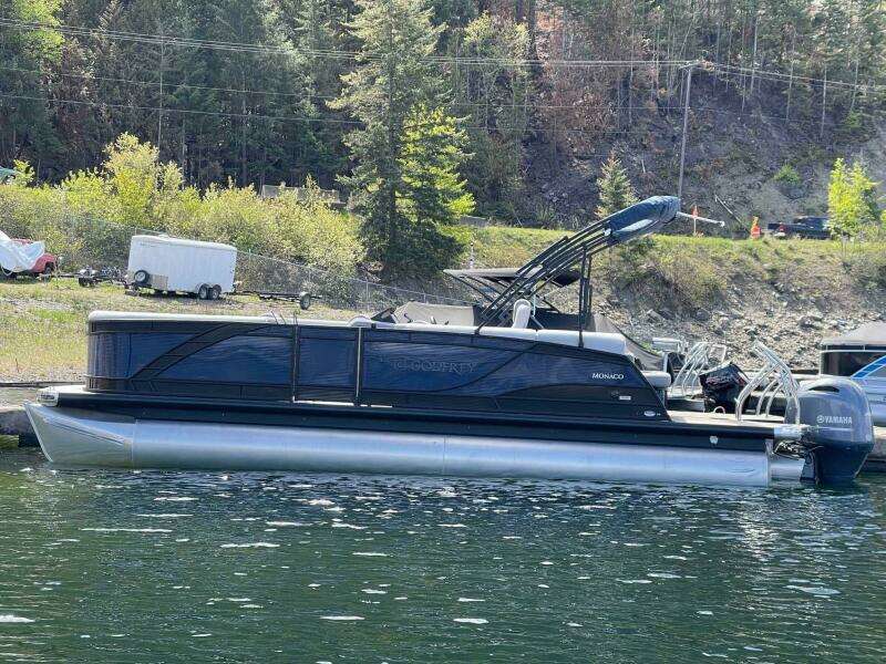 2024 Godfrey MC 235 C GTP