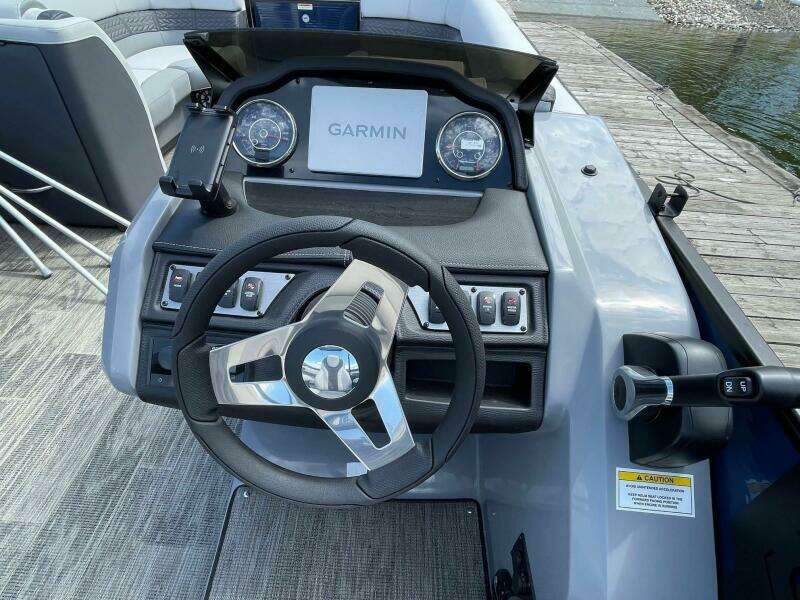 2024 Godfrey MC 235 C GTP