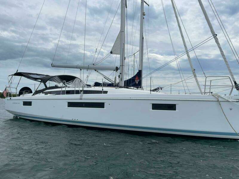 2020 Sun Odyssey 410