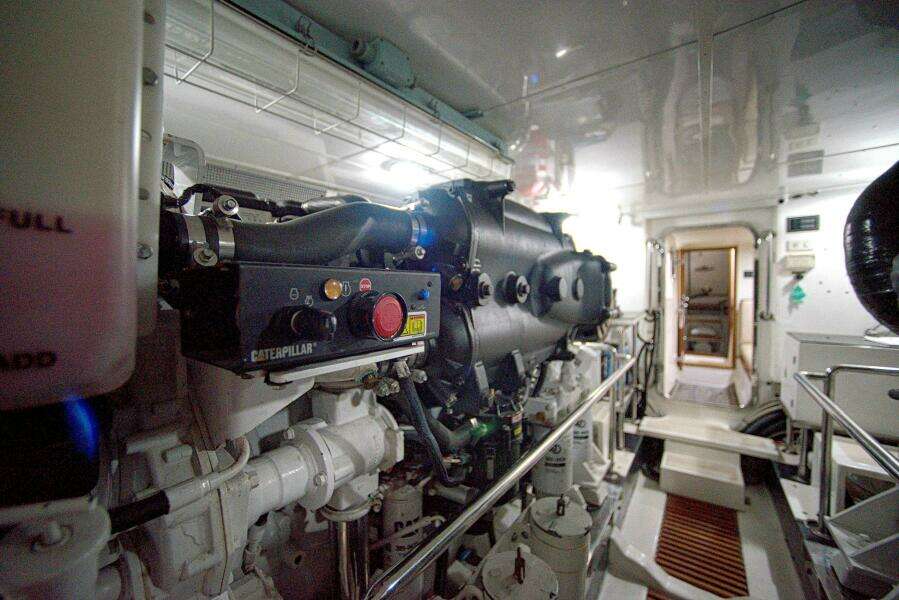 2011 Marlow Explorer 70E