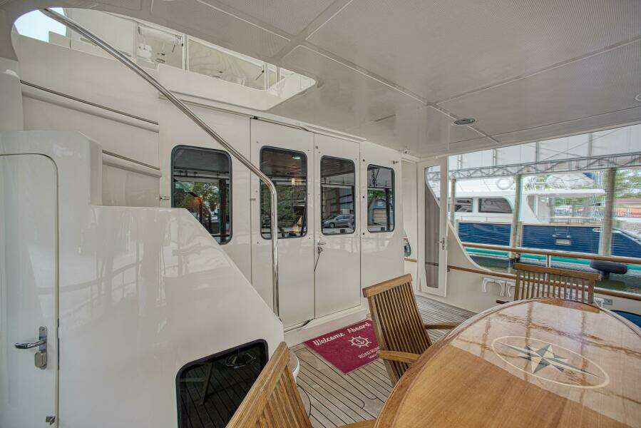 2011 Marlow Explorer 70E