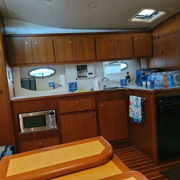 2000 Tiara Yachts 3500 Express