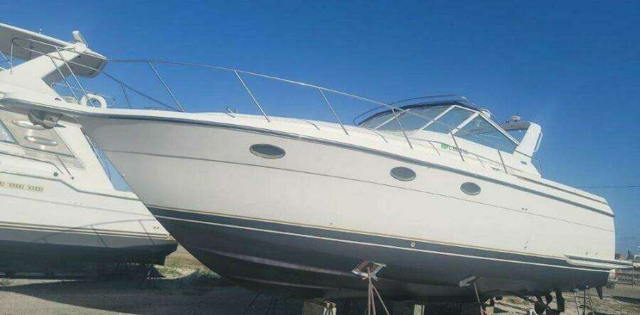 2000 Tiara Yachts 3500 Express