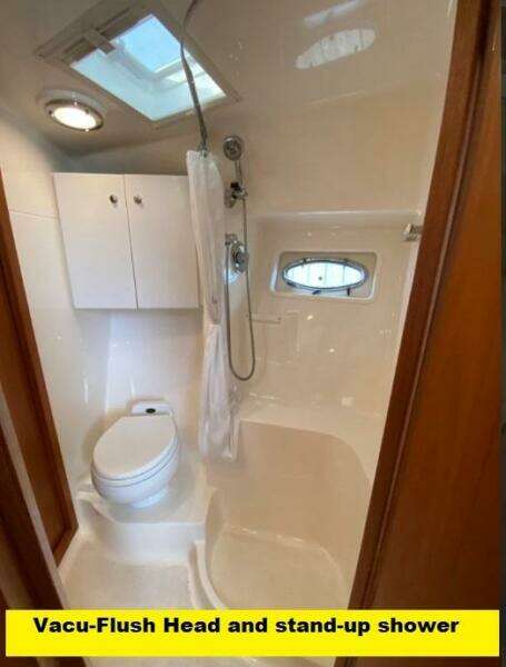 2000 Tiara Yachts 3500 Express