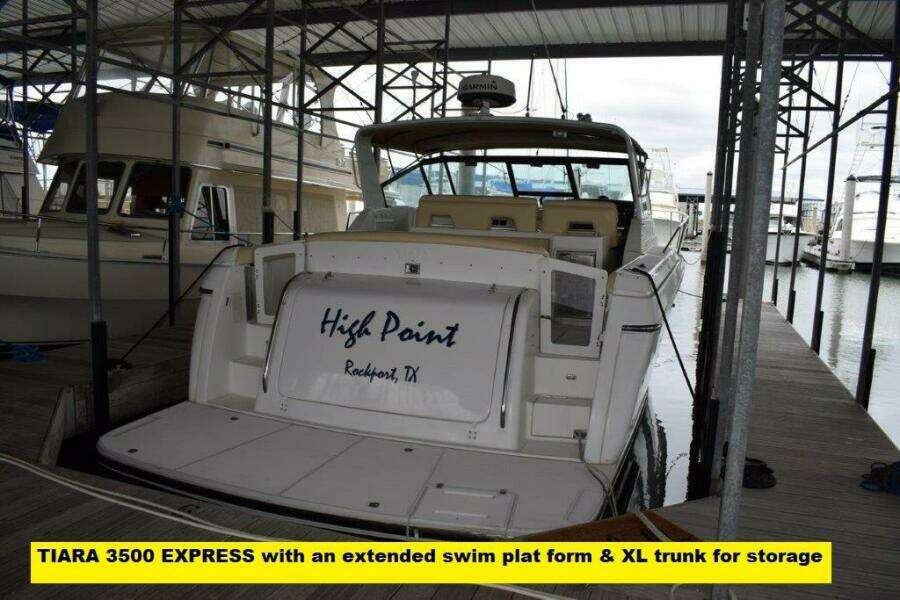 2000 Tiara Yachts 3500 Express