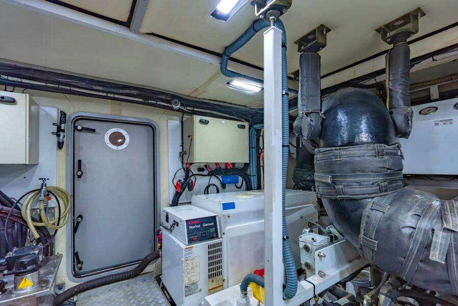 2006 Princess Yachts 