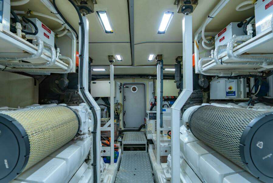 2006 Princess Yachts 