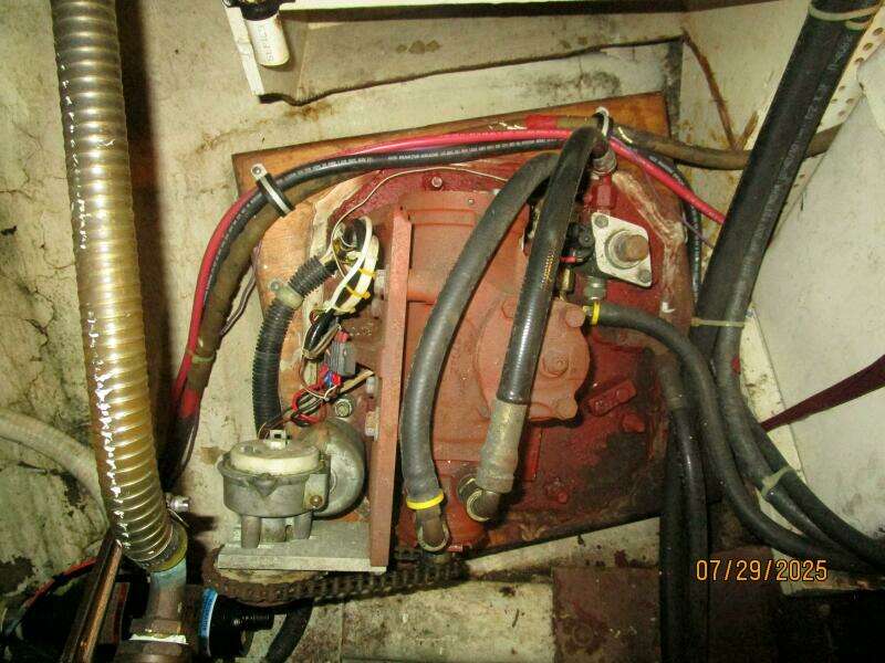 44' DeFever starboard stabilizer head