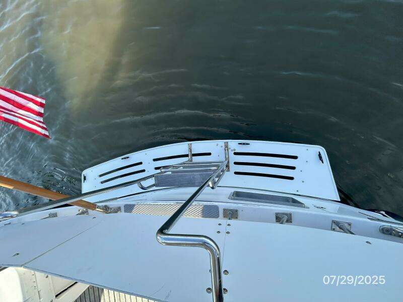 44' DeFever swimplatform