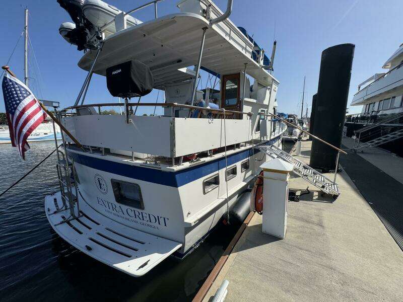 44' DeFever starboard aft profile