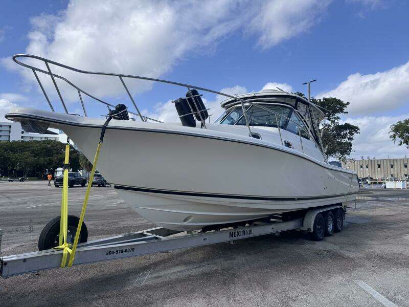 2007 Pursuit 335 Offshore