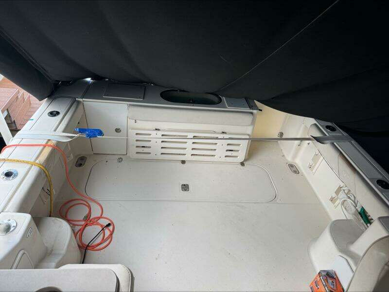 2007 Pursuit 335 Offshore