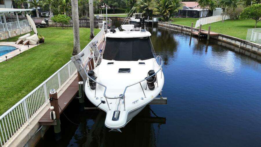 2007 Pursuit 335 Offshore