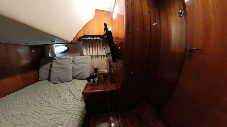 50 ft Ocean Alexander - Guest Stateroom #1