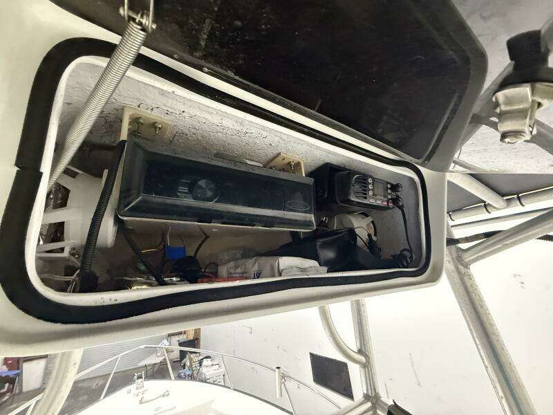 2002 Key Largo 2100 CC