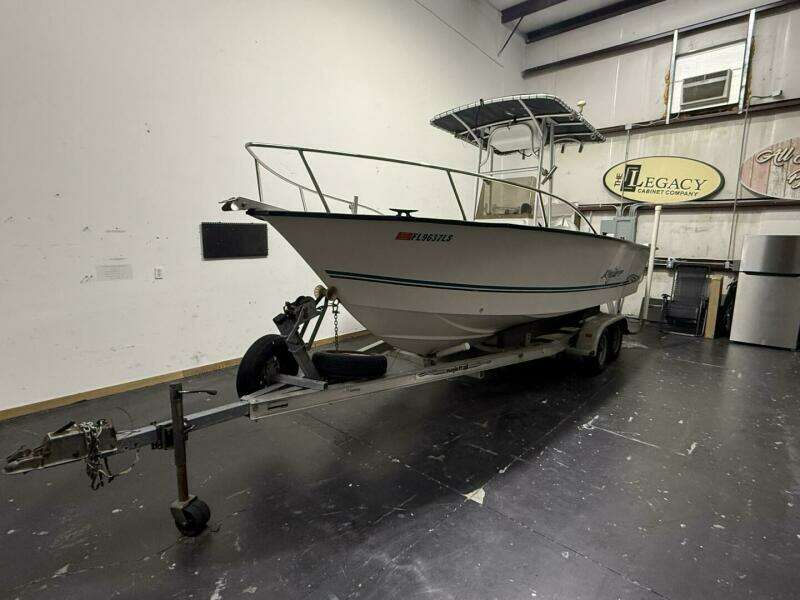 2002 Key Largo 2100 CC